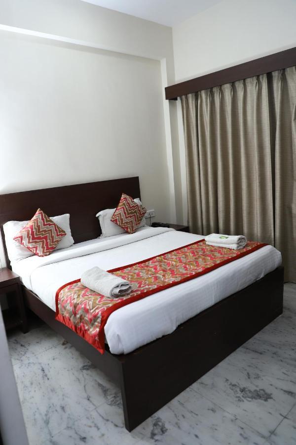 Hotel Sar Kamla Dham Skd Vrindavan Fully Vaccinated Staff Exteriér fotografie